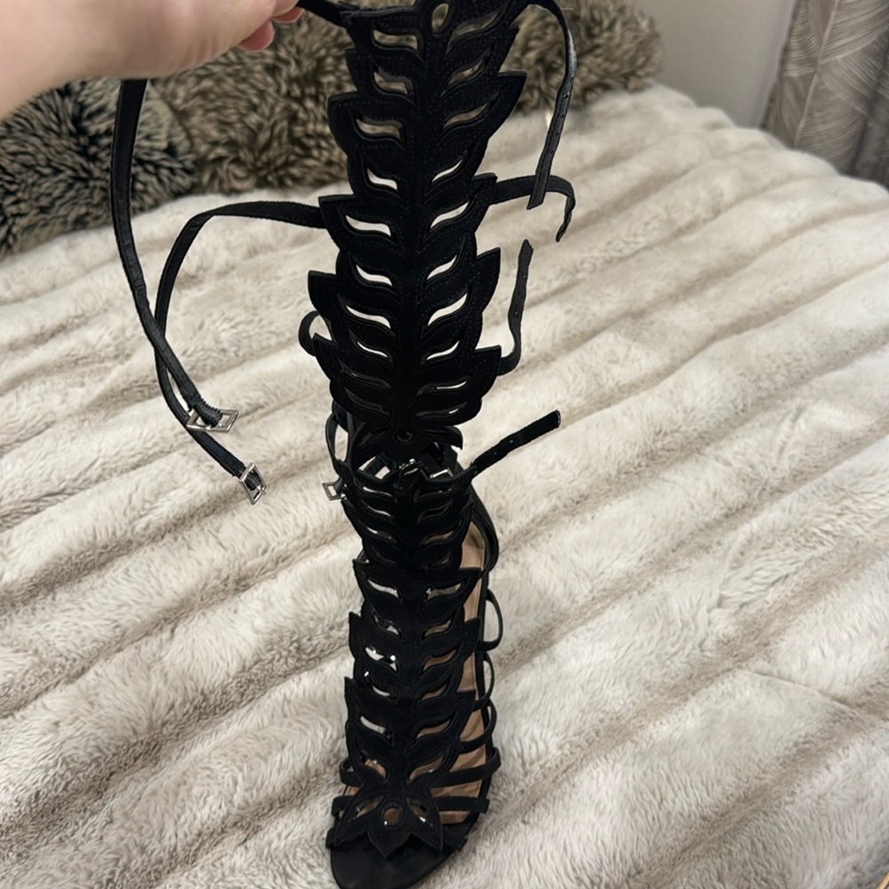 Pre loved Steve Madden Heels!!
